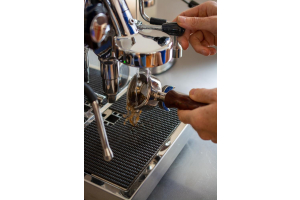 How to backflush espresso machine